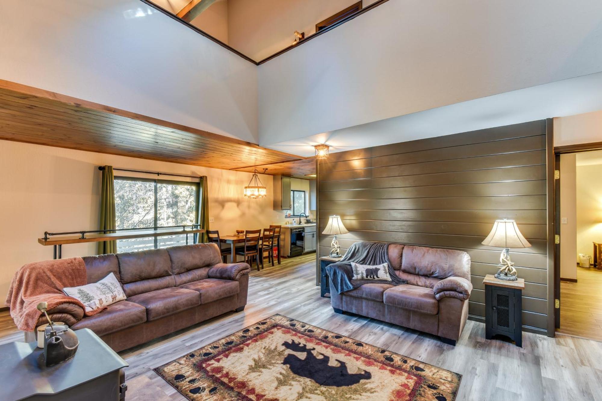 Ferienhaus Mi-wuk Village With Large Deck 2 Mi To Town!